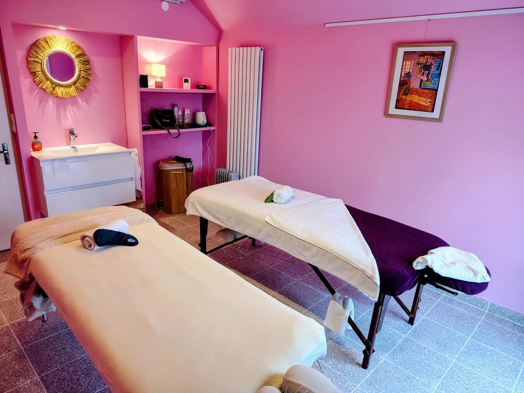 Le Spa Est Dans Le Pre Trigueres Luaran gambar